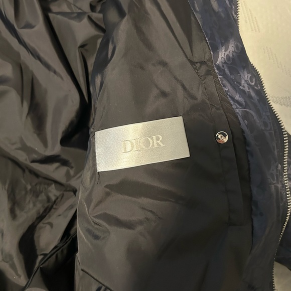 Navy Puffer Dior Jacket with Logo Pattern - Picture 3 of 3